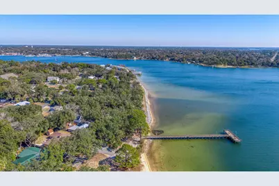 1157 N Bayshore Drive N, Valparaiso, FL 32580 - Photo 93