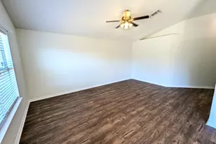 2001 Presidio St, Navarre, FL 32566 - Photo 3