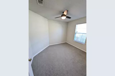 2001 Presidio Street, Navarre, FL 32566 - Photo 9