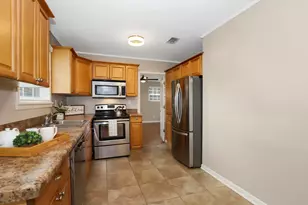 2807 E Brainerd Street E, Pensacola, FL 32503 - Photo 11