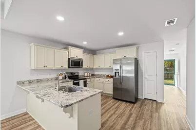 609 E Fisher Street E, Pensacola, FL 32503 - Photo 5