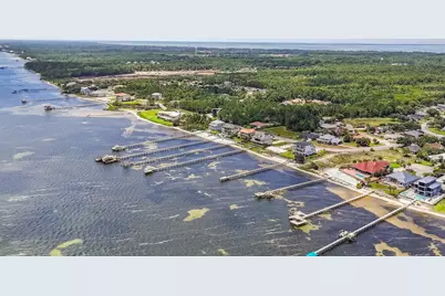 1551 Winding Shore Drive, Gulf Breeze, FL 32563 - Photo 1