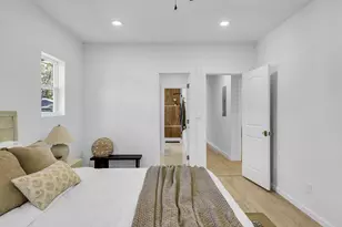 1613 E De Soto Street E, Pensacola, FL 32501 - Photo 21