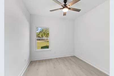 2374 Salamanca Street, Navarre, FL 32566 - Photo 5