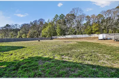 2412 Cumberland Way, Crestview, FL 32536 - Photo 11