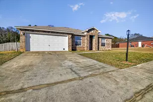2412 Cumberland Way, Crestview, FL 32536 - Photo 3