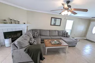 437 Bridgewater Ct, Mary Esther, FL 32569 - Photo 3