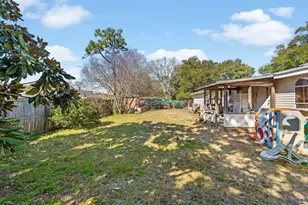 2125 Jeannie St, Navarre, FL 32566 - Photo 17