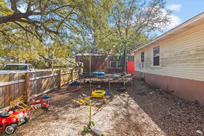 2125 Jeannie Street, Navarre, FL 32566 - Photo 9