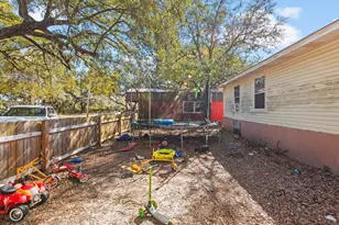 2125 Jeannie St, Navarre, FL 32566 - Photo 9