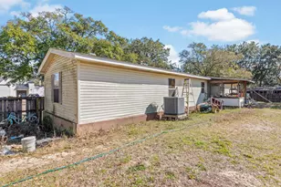 2125 Jeannie St, Navarre, FL 32566 - Photo 11