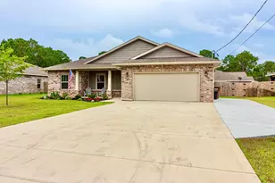 9209 Ridge Dr, Navarre, FL 32566 - Photo 1