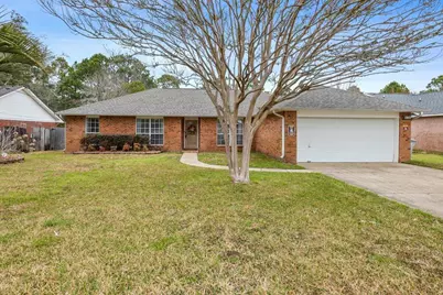 8134 Country Bay Boulevard, Navarre, FL 32566 - Photo 1