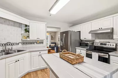 8134 Country Bay Boulevard, Navarre, FL 32566 - Photo 7