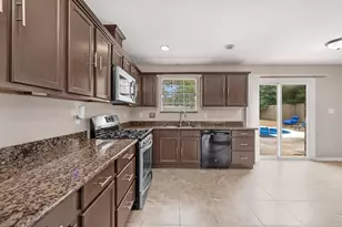 5850 Princeton Dr, Pensacola, FL 32526 - Photo 15