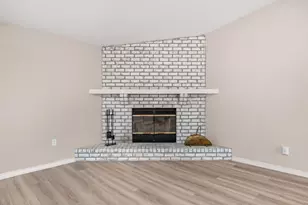 5850 Princeton Dr, Pensacola, FL 32526 - Photo 9