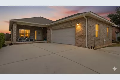 4154 Oak Pointe Drive, Gulf Breeze, FL 32563 - Photo 1