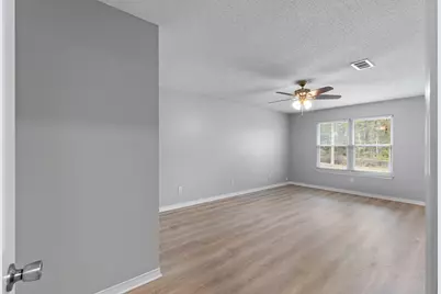 8828 Arlington Place, Navarre, FL 32566 - Photo 21