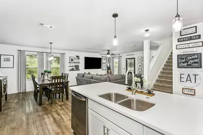 4884 Kensington Lane, Crestview, FL 32539 - Photo 15