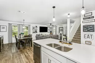 4884 Kensington Ln, Crestview, FL 32539 - Photo 15