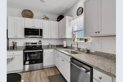 332 Arrowwood Boulevard, Freeport, FL 32439 - Photo 11