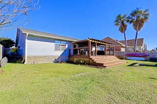 1647 Kalakaua Ct, Gulf Breeze, FL 32561 - Photo 39