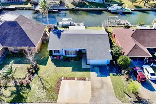 1647 Kalakaua Ct, Gulf Breeze, FL 32561 - Photo 3