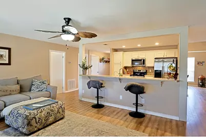 1647 Kalakaua Court, Gulf Breeze, FL 32561 - Photo 11