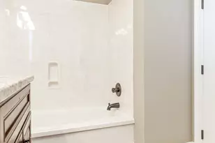 240 Gracie Ln, Niceville, FL 32578 - Photo 17