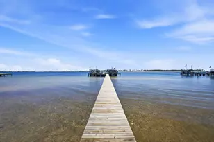 569 Radiant Cir, Mary Esther, FL 32569 - Photo 3