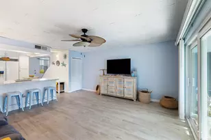 201 Pensacola Beach Rd, Gulf Breeze, FL 32561 - Photo 7