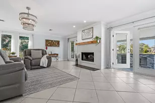 961 Aquamarine Dr, Gulf Breeze, FL 32563 - Photo 41