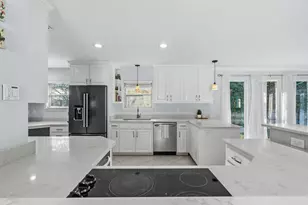 961 Aquamarine Dr, Gulf Breeze, FL 32563 - Photo 29