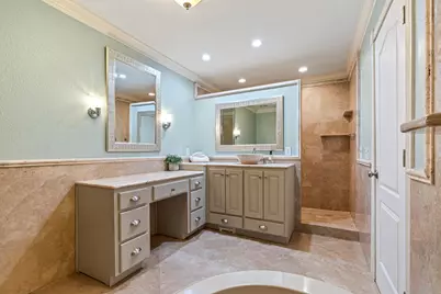 961 Aquamarine Drive, Gulf Breeze, FL 32563 - Photo 65