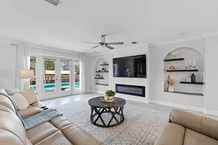 961 Aquamarine Dr, Gulf Breeze, FL 32563 - Photo 45