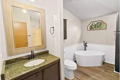 9108 Eagle Nest Drive, Navarre, FL 32566 - Photo 7