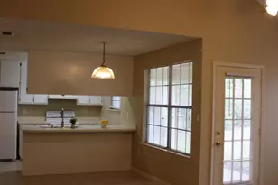 2138 Edgewood Dr, Navarre, FL 32566 - Photo 7