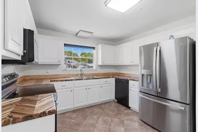 2775 Riverside Landing Drive, Navarre, FL 32566 - Photo 15