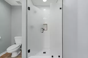 8905 Binnacle Ct, Navarre, FL 32566 - Photo 21