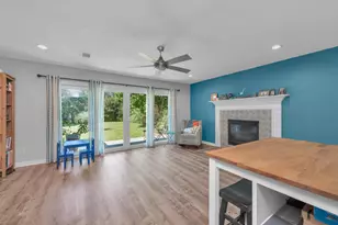 8905 Binnacle Ct, Navarre, FL 32566 - Photo 3