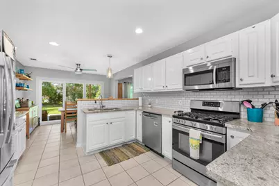 8905 Binnacle Court, Navarre, FL 32566 - Photo 7