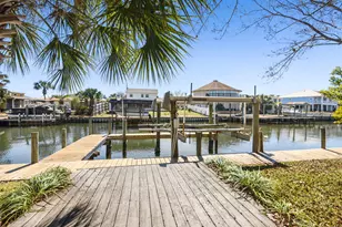 3367 Circle Dr, Gulf Breeze, FL 32563 - Photo 3