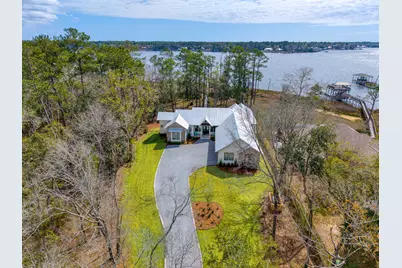 198 Shoreline Drive, Freeport, FL 32439 - Photo 1