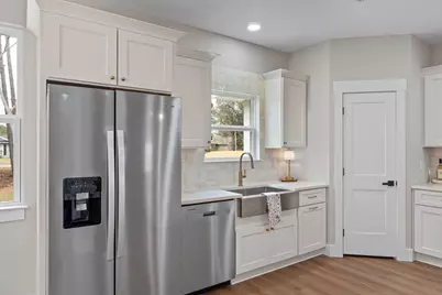 8299 Toledo Street, Navarre, FL 32566 - Photo 11