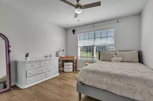 1723 Marseille Dr, Gulf Breeze, FL 32563 - Photo 19