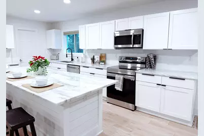324 NW Leah Miller Drive NW, Fort Walton Beach, FL 32548 - Photo 5