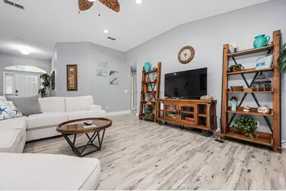 7113 Manatee Street, Navarre, FL 32566 - Photo 9