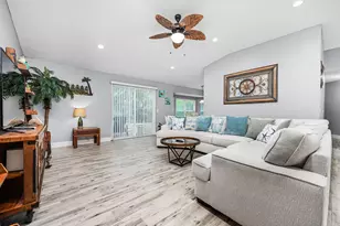 7113 Manatee St, Navarre, FL 32566 - Photo 3