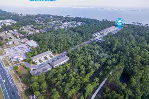 1733 Sound Haven Ct, Navarre, FL 32566 - Photo 5