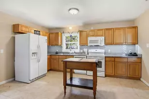 402 Navarre St, Gulf Breeze, FL 32563 - Photo 13